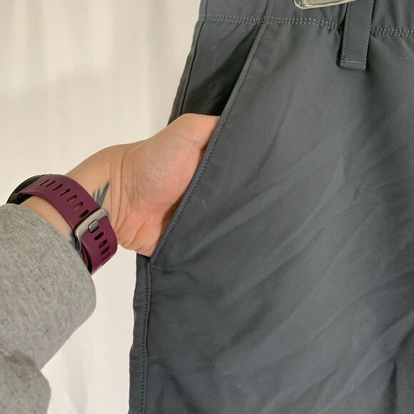 Under Armour Golf Shorts Men's 36 Grey Loose Chino Pockets 10" Inseam - Picture 5 of 9